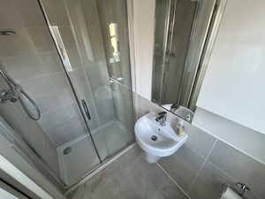 Photo 19- click for photo gallery